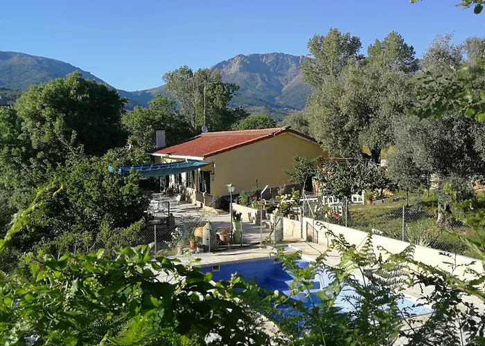 C.r. Tejar De Arriba Mombeltrán